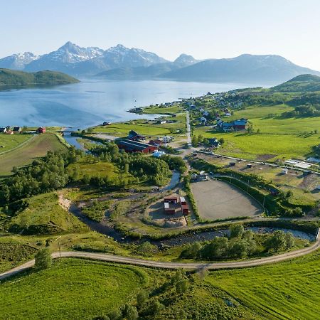 Storjord Farmstay Ranchhouse Kvaloya 外观 照片